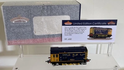 Bachmann Collectors Club 32-119K GBRF Class 08 08818 'Molly' Diesel Locomotive - Image 1 of 4