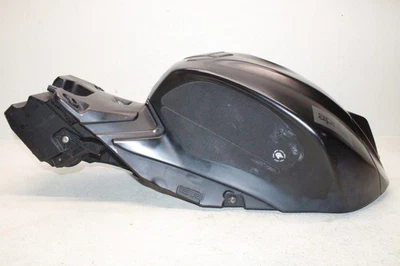 11-15 APRILIA TUONO V4R APRC OEM NEGRO TANQUE DE GASOLINA PILA DE COMBUSTIBLE DEPÓSITO EMPUÑADURAS DE TANQUE Foto 1 de 4