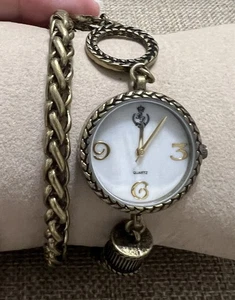 Premier Designs Schmuck ZUBEHÖR Perlmutt Uhr Neu Endbestand - Bild 1 von 5