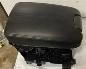 08-12 HONDA ACCORD SEDÁN CUERO CONSOLA CENTRAL BRAZO TAPA RESTER NEGRO - Imagen 1 de 1