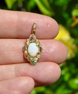 10k massives Gold natürlicher Opal Anhänger - Halskette Black Hills Blattgold - Bild 1 von 6