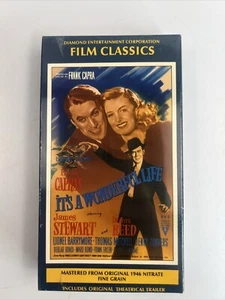 It's a Wonderful Life Film Classics VHS 1990 Christmas ~ Sealed - Picture 1 of 3