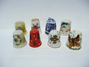 FINGERHUT VINTAGE KONVOLUT 8 HANDBEMALTE PORZELLAN-, MESSING- & KERAMIKBLUMEN++++ - Bild 1 von 9