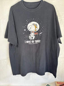 Peanuts Herren T-Shirt Officially Licensed Snoopy I Need My Space Graphic Tee - Bild 1 von 3