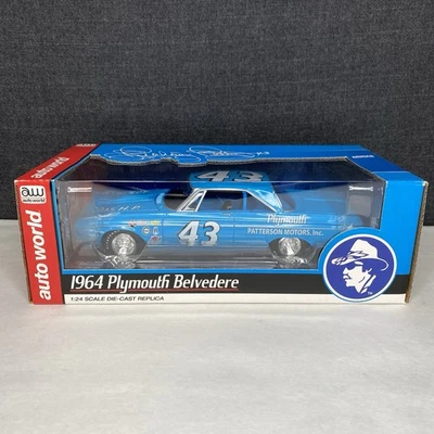Auto World 1964 Plymouth Belvedere #43 405 hp Richard Petty escala 1/24 Foto 1 de 4