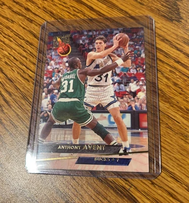 1993-94 Fleer Ultra Basketball ERROR NAME CARD Jeff Turner / Anthony Avent - Image 1 of 2