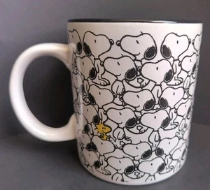 Peanuts Snoopy & Woodstock 16 OZ Taza de café blanco y negro nueva ¡Envío gratis! - Imagen 1 de 8
