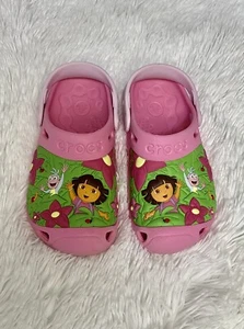 Dora the Explorer Crocs Clogs Girls' Dora's Jungle Fuchsia Pink Toddler 12/13 - Picture 1 of 5