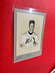 TOM GLAVINE HOF 2005 2/15 Donruss Portraits TBT GRAY B&W SP-47 - Picture 1 of 2