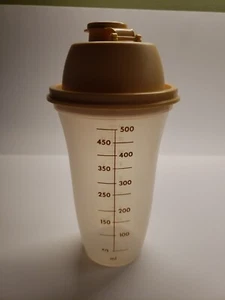 Gobelet Tupperware 16 oz Shaker 844 couvercle versé transparent doré 845 et mixeur 846 vintage - Photo 1/4