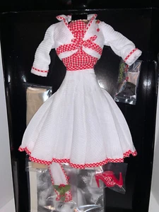 NUOVE GALLERIE ASHTON DRAKE - VESTITO BAMBOLA "PICNIC IN THE COUNTRY" GENE 16" - Foto 1 di 10