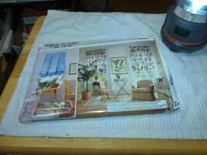 VOGUE 1843 PATTERNS FOR LIVING CURTAINS HOME DECOR - Picture 1 of 1