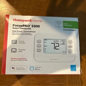 Honeywell Home TH2110WF4008 FocusPRO S200 1H/1C Smart WiFi Thermostat - Picture 1 of 7