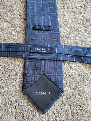 Corbata para hombre CANALI azul cuadros geométricos 100 % seda HECHA EN ITALIA texturizada  Foto 1 de 4