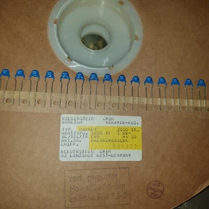 NOS ERO ROE HAE 607 1800pF 1.8nF 1000V 1kV HQ 5mm ¡TAPAS DE CERÁMICA PARA AUDIO! 100 un. - Imagen 1 de 2
