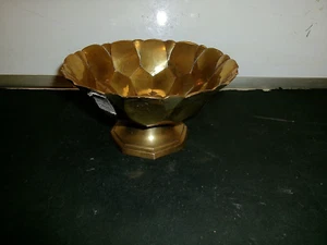 Vintage Solid Brass Heavy Footed Bowl With Scalloped Edges India 6.5" x 3.5" NEW - Picture 1 of 3