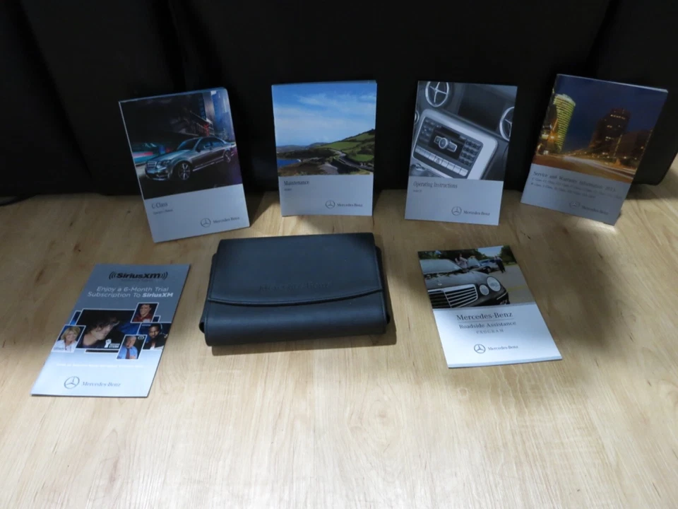 Mercedes Benz Clase C 2013 juego de libros manual del propietario + estuche C-250 300 350 C63 AMG Foto 1 de 1