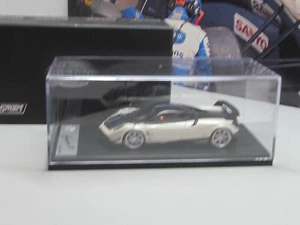 LOOK SMART - PAGANI HUAYRA BC- WHITE - 1:43 SCALE RESIN MODEL CAR - 25/50 ONLY - Picture 1 of 6