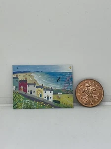 HANDMADE MINIATURE DOLLS HOUSE ACCESSORY CANVAS STYLE PICTURE COASTLINE COTTAGE - Bild 1 von 1