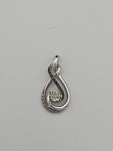 925 Sterling Silver Black And Clear Pendant Diamond Center  - Picture 1 of 9