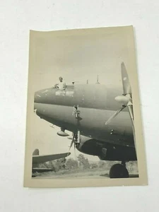Avión de carga de transporte Curtiss C-46 The Hump de 1940 RPPC Segunda Guerra Mundial foto personal - Imagen 1 de 2