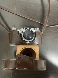 Ernst Leitz Wetzlar Leica DRP Camera w Case and 5cm f/1.5 Lense Made in Germany - Picture 1 of 10