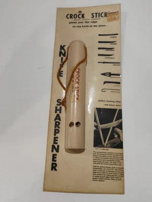 Afilador de cuchillos/tijeras vintage CROCK STICK 2 varillas base de madera hecho en EE. UU. Foto 1 de 4