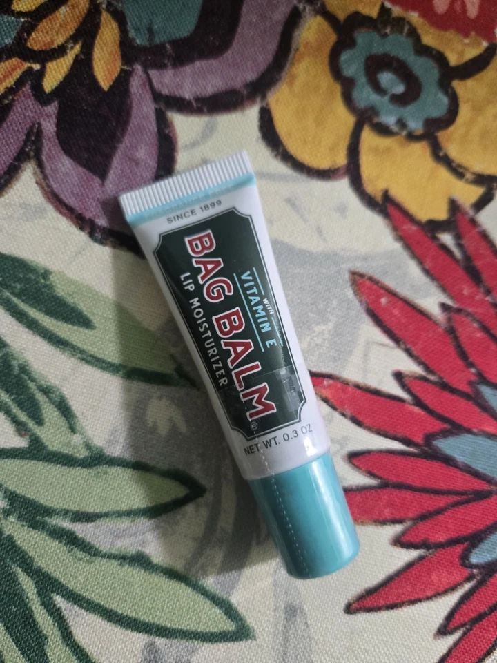 Bolsa Bálsamo Labial Hidratante - 0.3 OZ Sellado Foto 1 de 1