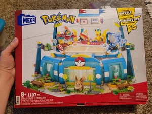 Mega Bloks Pokemon Training Stadium 1107pc HWR82 Set Brand New - Picture 1 of 5