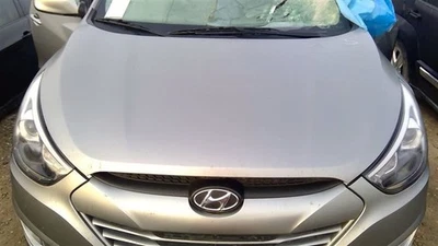 SLV HOOD 2010-2017 HYUNDAI TUCSON Foto 1 de 4
