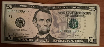 Five  error star note *  five dollars  rare   - Image 1 of 4