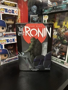 TMNT - Ninja Turtles - The Last Ronin Battle Damaged Figure - Neca - New - Picture 1 of 5