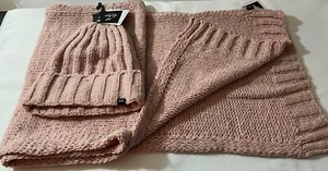 Echo New York Women Hat & Scarf Pink Metallic Cable Knit Crocket Polyester Blend - Picture 1 of 9