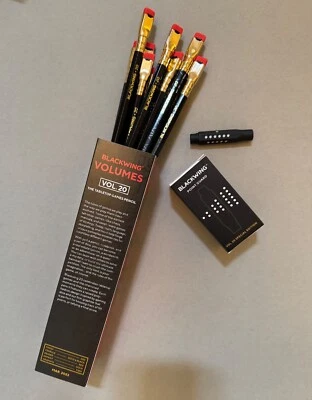 BLACKWING VOLÚMENES 20 • CAJA DE 12 LÁPICES + PROTECTOR DE PUNTA Foto 1 de 4