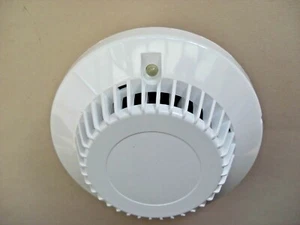 Protec 5000/OP / Nittan ST-P-AS-P / Nittan 2KH-AS2-LR 4 Terminals - Picture 1 of 5