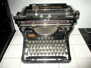 VTG ANTIQUE 1934? UNDERWOOD MODEL 6 TYPEWRITER SER#4190987-11 WORKS NEEDS RIBBON - Picture 1 of 23