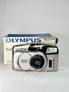 Cámara fotográfica Olympus Super Zoom 700 XB automática 35 mm casi como nueva en caja - Imagen 1 de 17