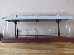 LIONEL 6-24190 COMMUTER TRAIN STATION PLATFORM 0/027 GAUGE - Picture 1 of 3