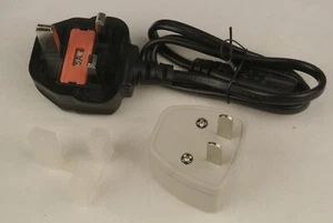 2 Power Adapters | UK to US | US to UK | Used, Tested - Picture 1 of 5