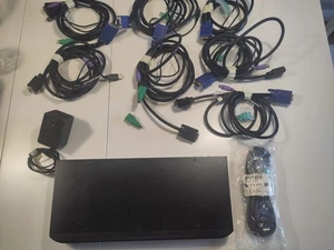 Avocent Switchview 1000 8-Port KVM Switch VGA/USB/PS2 mit Netzteil und KVM Kabel - Bild 1 von 11