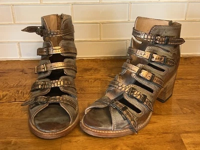 FREEBIRD Quinn Patina Multi Women's 8 Hand Made in Mexico 2 1/2" Heel - Image 1 of 4