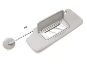 2022-2024 Chevrolet Equinox OEM Sun Visor DRIVER Gray Extendable Mirror Lights - Picture 1 of 8