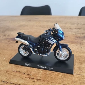 Maisto Triumph Tiger Hachette 1:18 Mega Bike Diecast Motorcycle.Maisto motorbike - Picture 1 of 3
