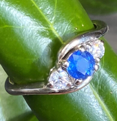 Anillo de diamantes de zafiro vintage joyería fina de segunda mano talla 5,25 Foto 1 de 4