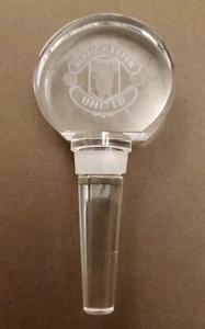 Manchester United Club Crest Kristall Weinflasche Verschluss Verpackt Neu Glas - Bild 1 von 8