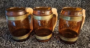 SIESTA WARE 3 Pcs Amber Glass Beer Mugs Set, w/ Wooden Handles, Vintage c. 1960s - Picture 1 of 6