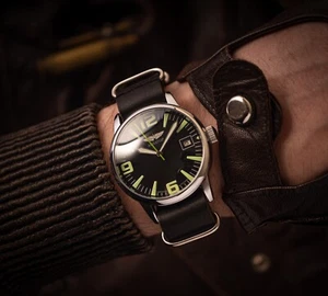 Aviator, mechanical watch, Soviet military, USSR watch, Soviet calendar watch - Picture 1 of 5