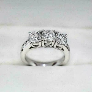 Women's Engagement Ring 2.45Ct Round Cut Simulated Diamond 14K White Gold Size 6 - Picture 1 of 4