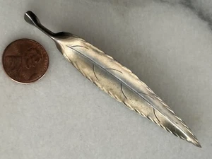 Vintage Sterling Silver  Lapel Pin Brooch Long Thin Fall Leaf Hallmarked LOVELY! - Picture 1 of 3