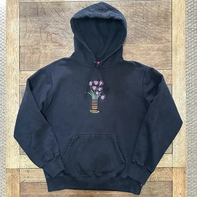 Supreme Flower Pot Logo Sweatshirt Hoodie Black Rare Size Medium FW18 - Image 1 of 4